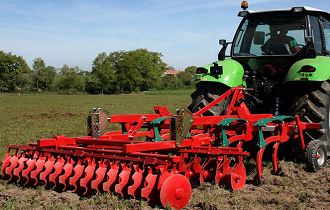 耕整地机械